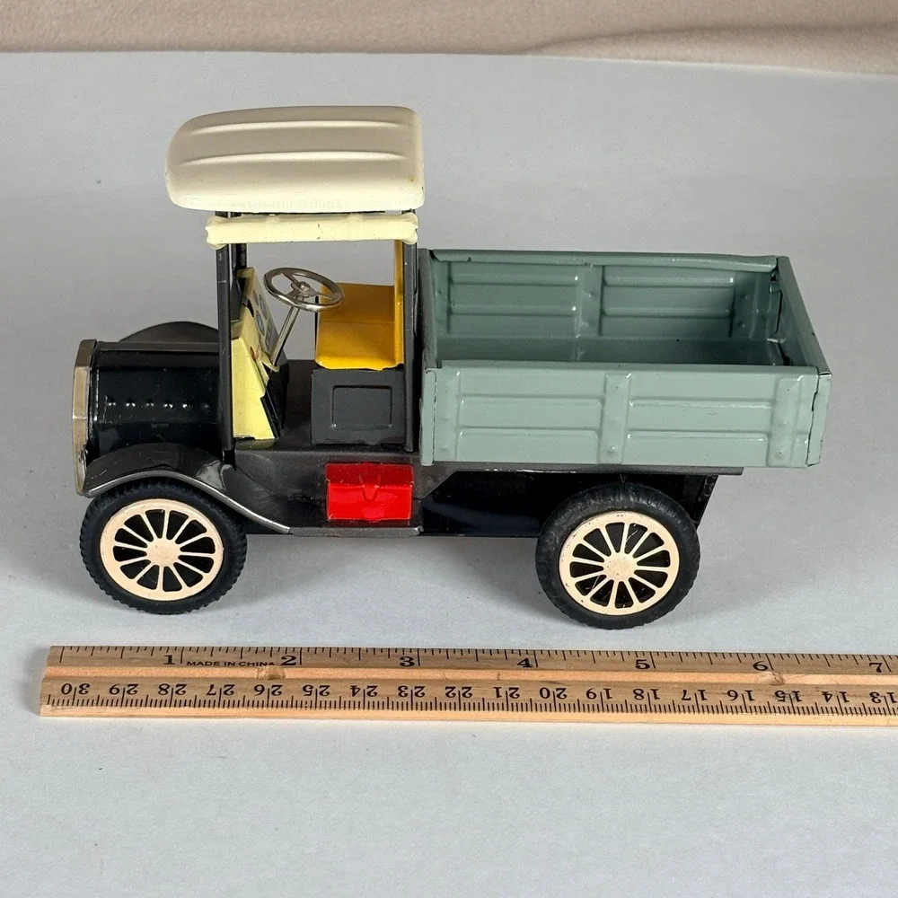 Vintage‎ Antique Friction Powered Tin Truck Japan Antique Style Delivery Toy
